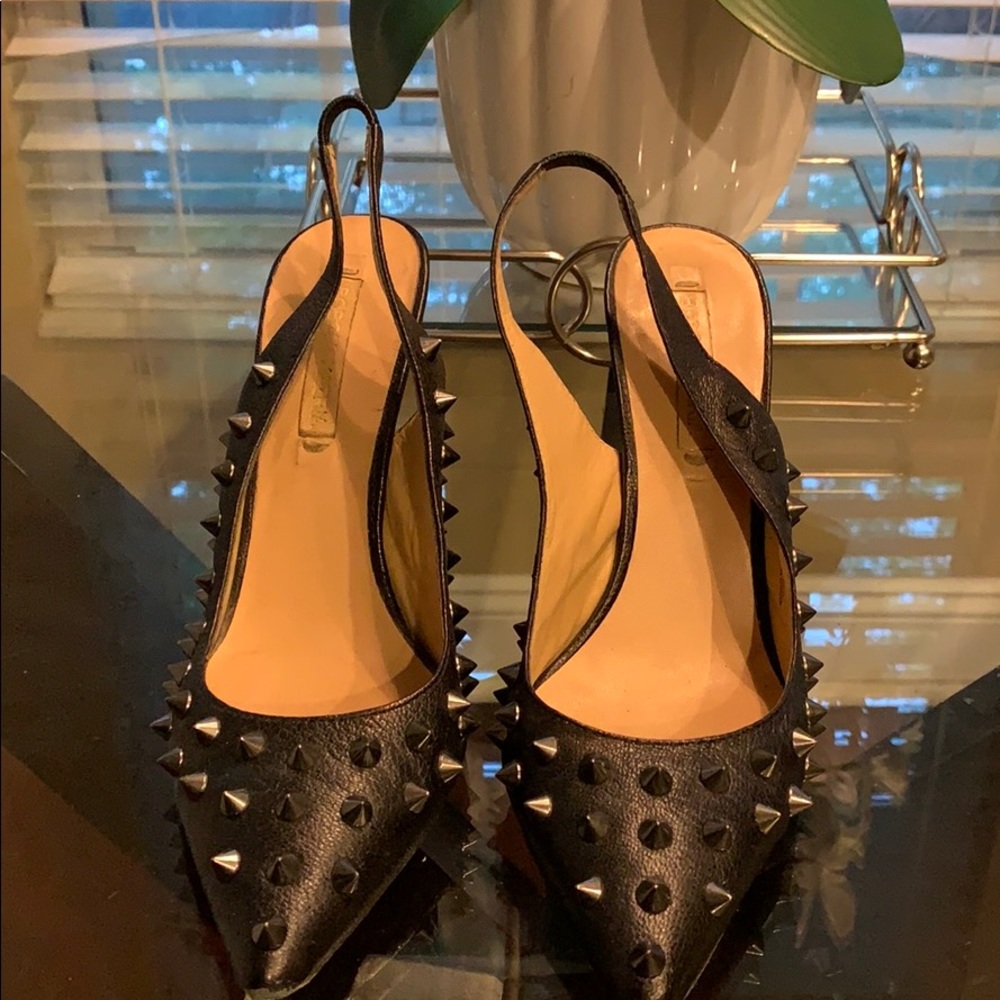 BCBG slingback heel